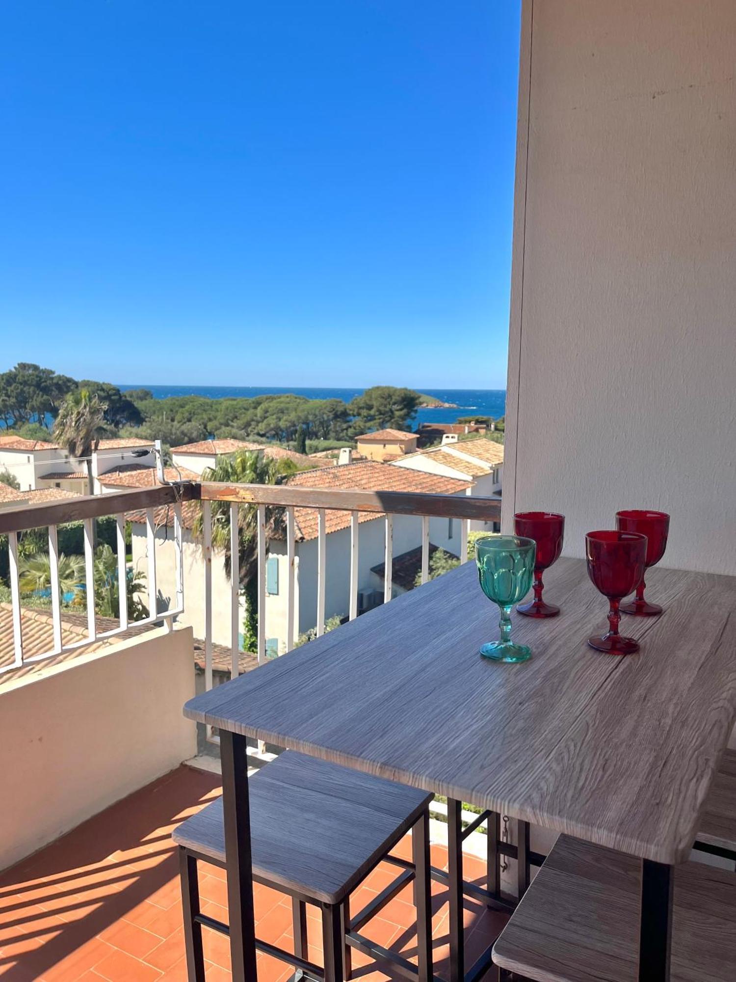 T3 Terrasse Vue * Bandol